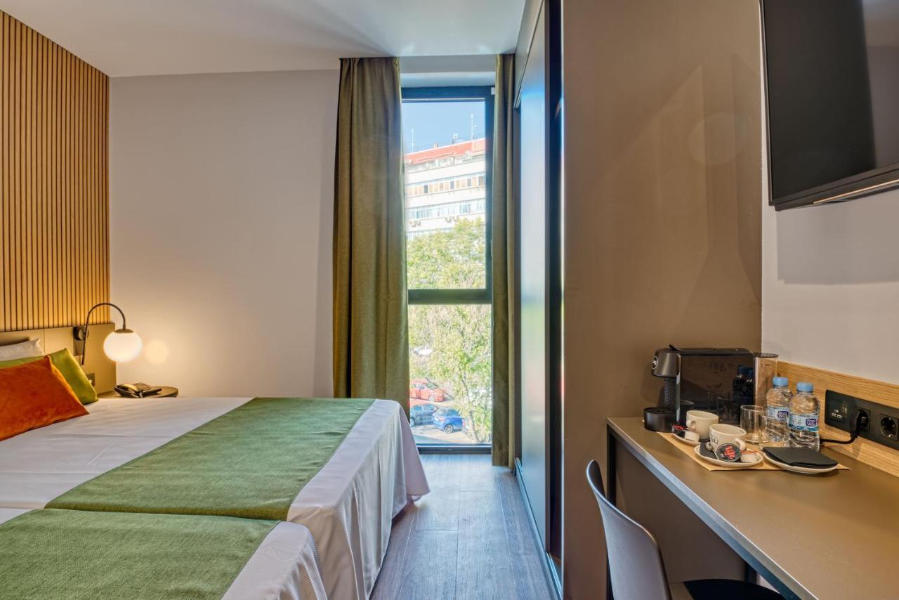 Hotel Dwo Colours Alcala à Madrid Extérieur photo
